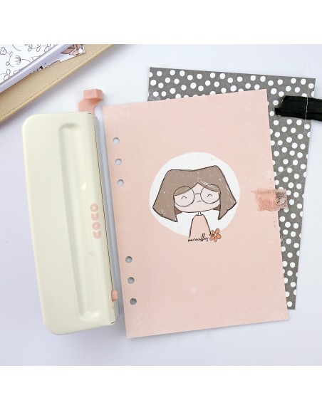 CocoPlanner paper punch
