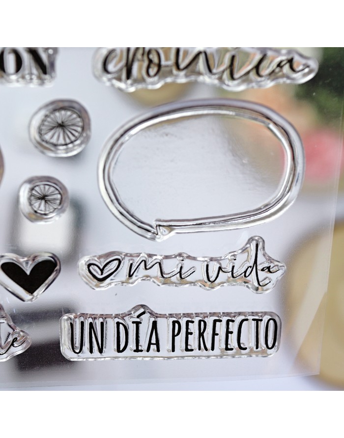 Documenta 2 clear stamps set | Alúa Cid