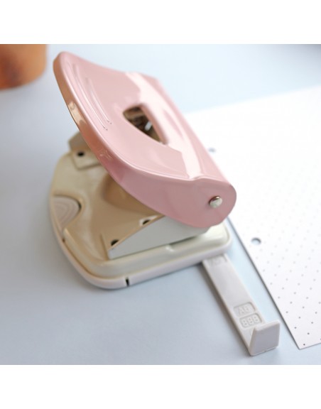 Rita's Diary punch. 2 European holes | Alúa Cid