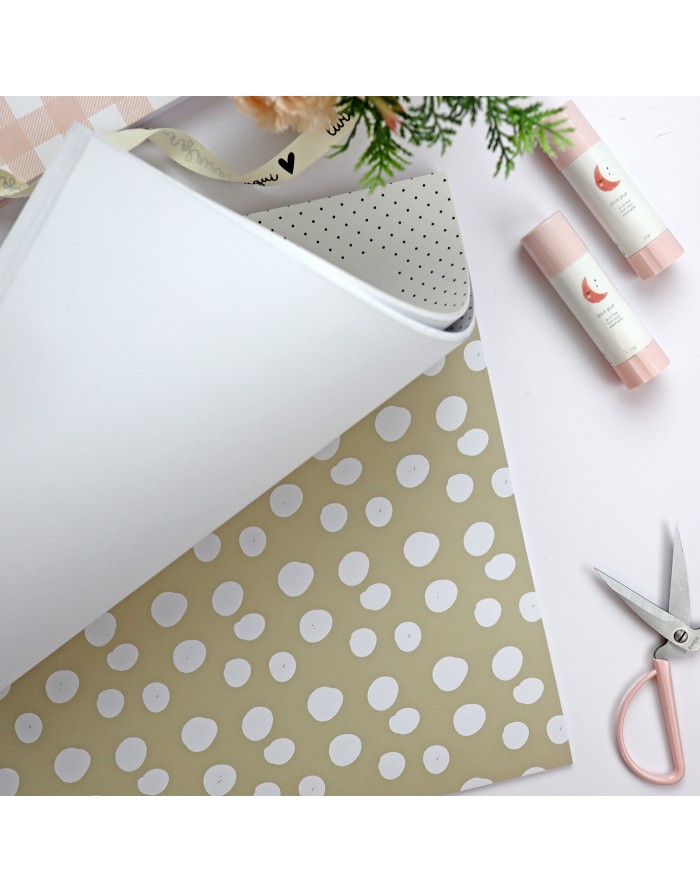 Basic dot paper pad 12x12" Basic dot paper pad 12x12"