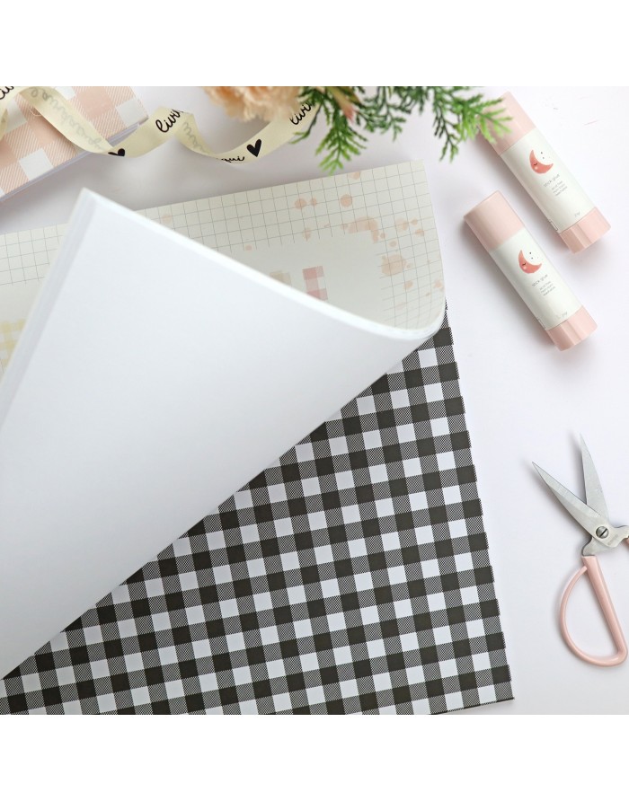 Basic chequered paper pad 12x12" Basic chequered paper pad 12x12"