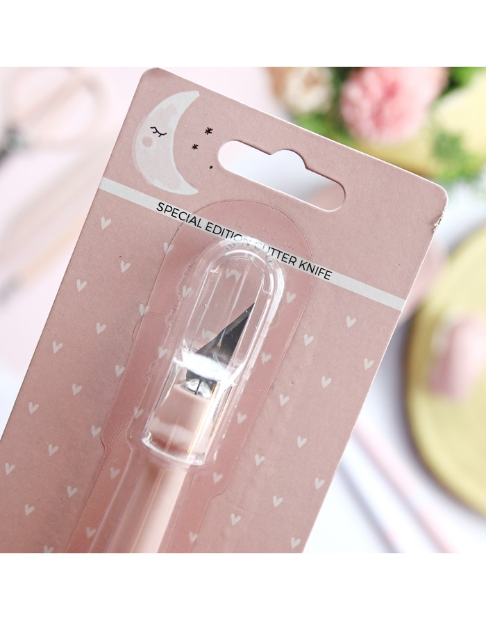 Deluxe precision cutter