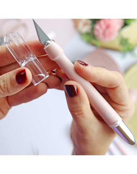 Deluxe precision cutter