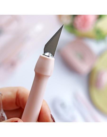 Deluxe precision cutter