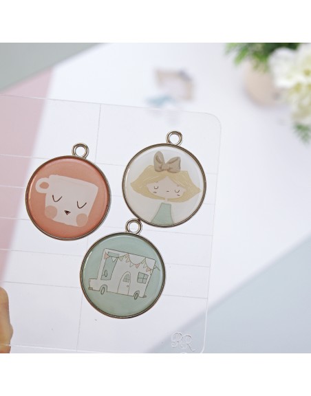 'CeliaAlice' metallic charms