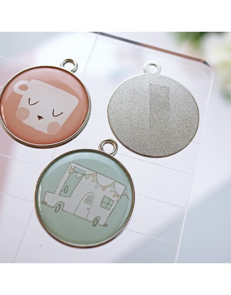 'CeliaAlice' metallic charms