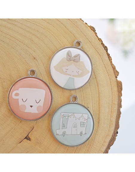 'CeliaAlice' metallic charms